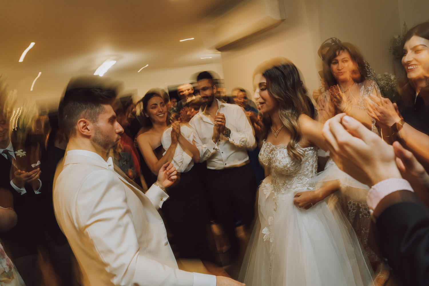 Melbourne wedding videographer captures newlyweds dancing on the dance floor.